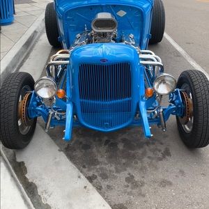 Meet your Posher, Aaron